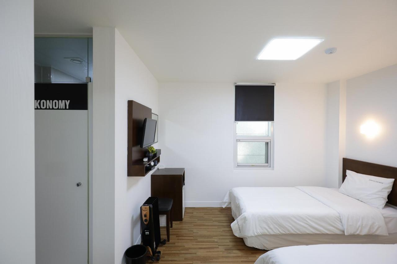 Ekonomy Haeundae Hostel Pusan Exteriér fotografie